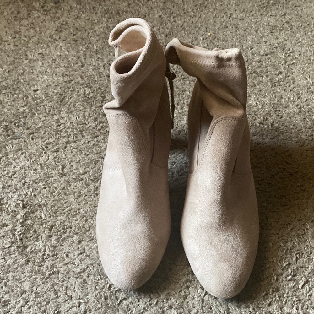 Express Taupe Drawstring Block Heel Sock Ankle Boots size 10